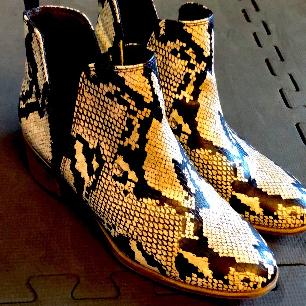 Snake skin bootie